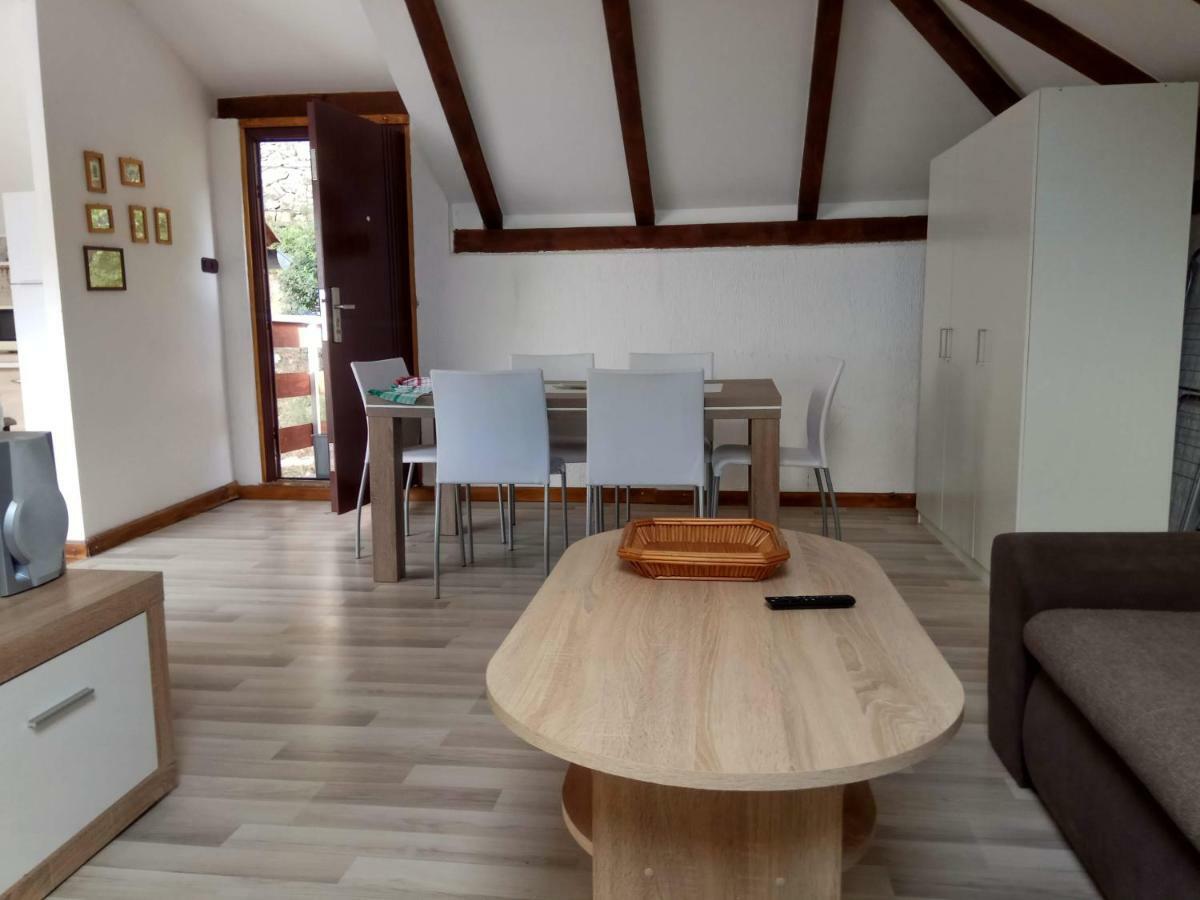 Apartman Slava ทิสโน ภายนอก รูปภาพ